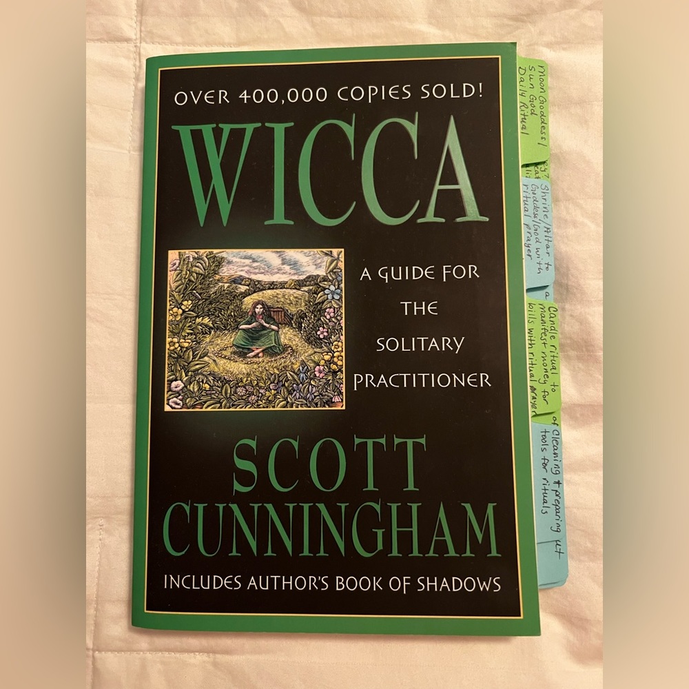 Wicca Guide For Solitary Practitioner by Scott Cunningham